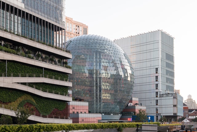 Metro City globe