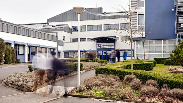 Buildings at Berufsförderungswerk Würzburg educational center’s campus