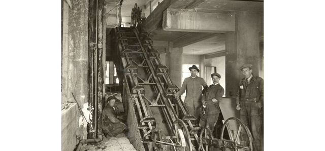 1930 Finland's first escalator