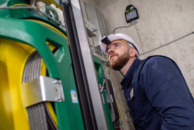 technicien de maintenance ascenseur