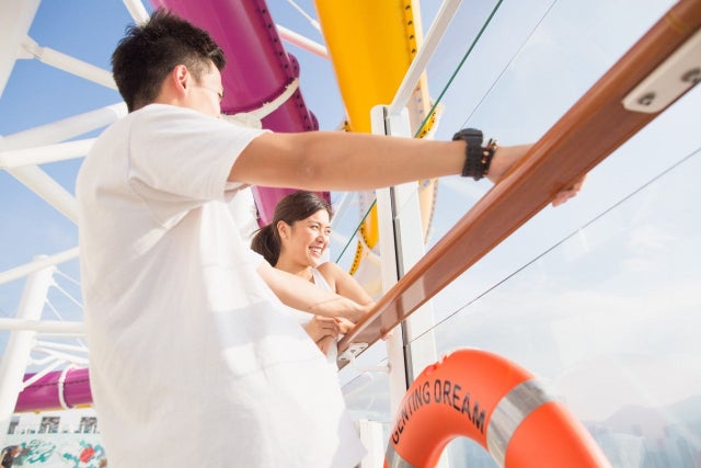 People enjoying a cruise