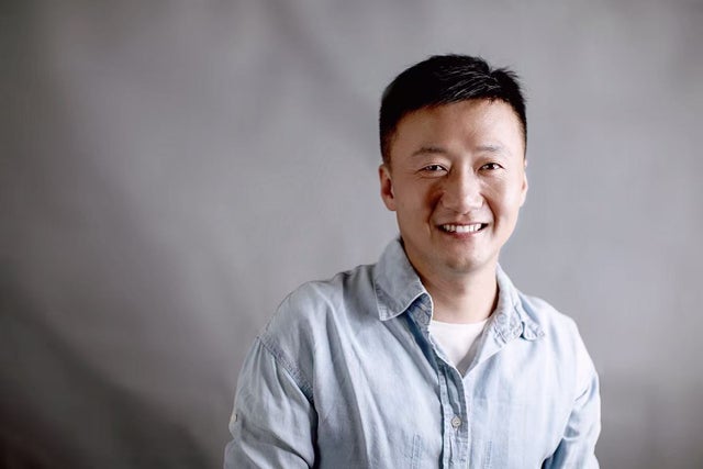  Yimin Shi