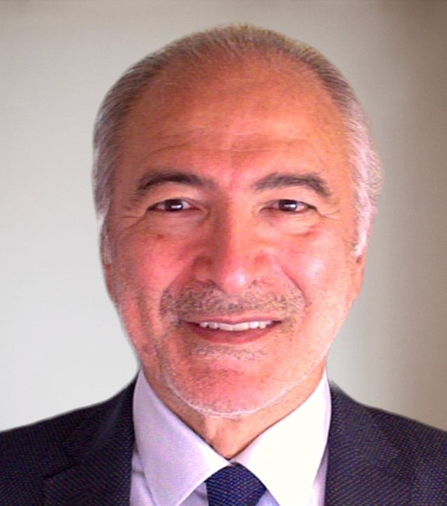 Esfandiar Gharibaan 