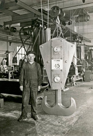1933 KONE crane