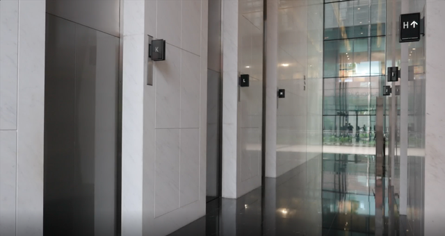 South Beach Tower elevator lobby